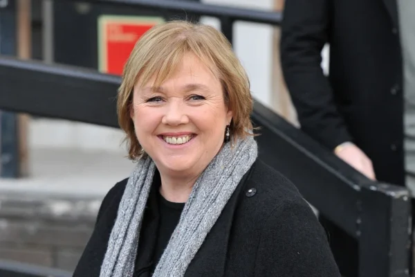 pauline quirke net worth