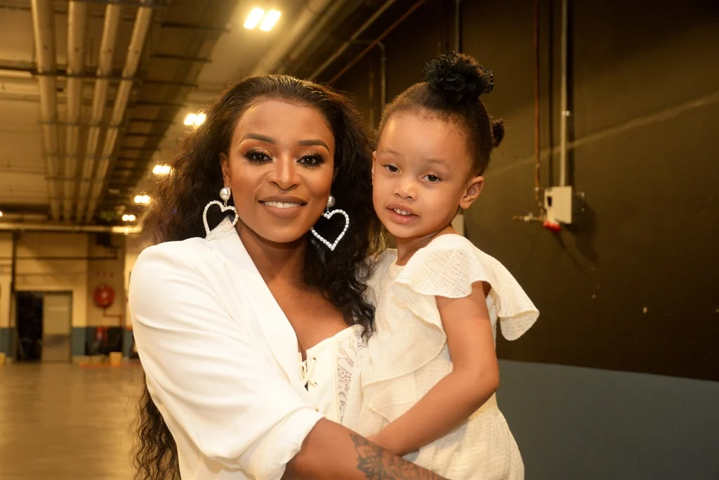 how old is dj zinhle
